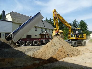 Profilierung der Gewässerböschung