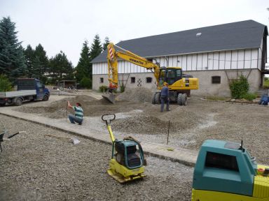 Profilierung der Gewässerböschung